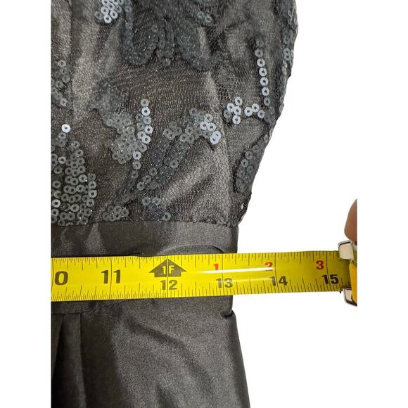 Adrianna Papell Black Quarter Sleeve Ribbon Sequin High Low Gown Size 4 - Picture 9 of 12